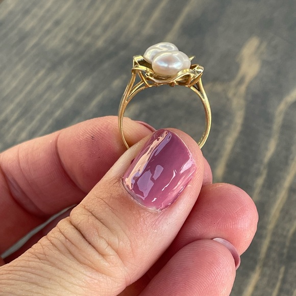 14k Gold & Pearl Ring